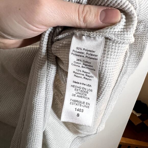 Michael Stars Gray Waffle Knit Long Sleeve - Picture 4 of 5